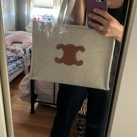 CELINE
Large cabas Thais in striped textile - Picture 3 of 5